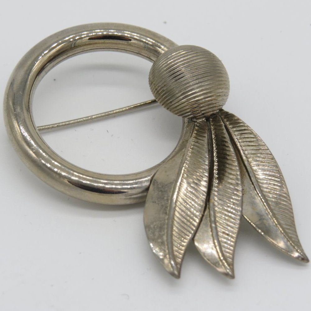 Vintage Silver Tone Leaf Brooch